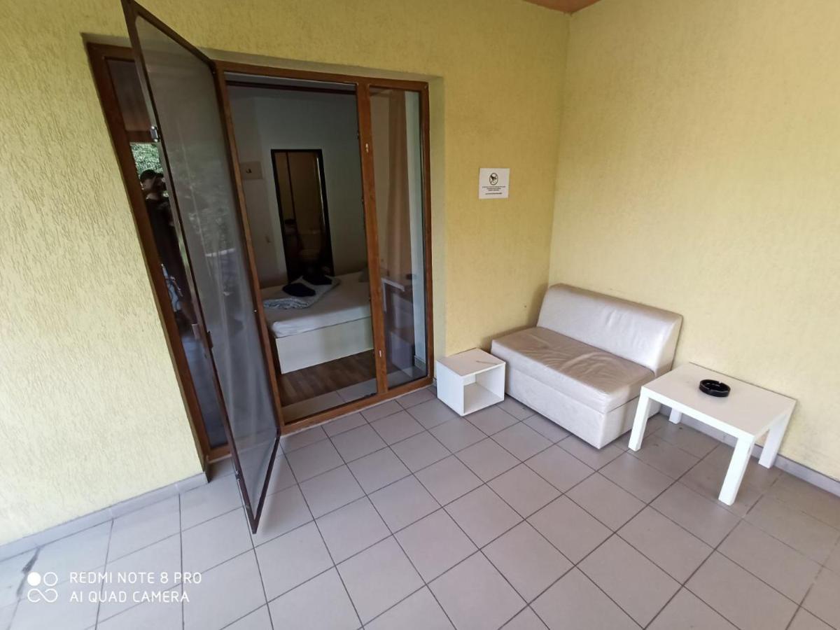 Quik Hotel Brașov Exterior foto